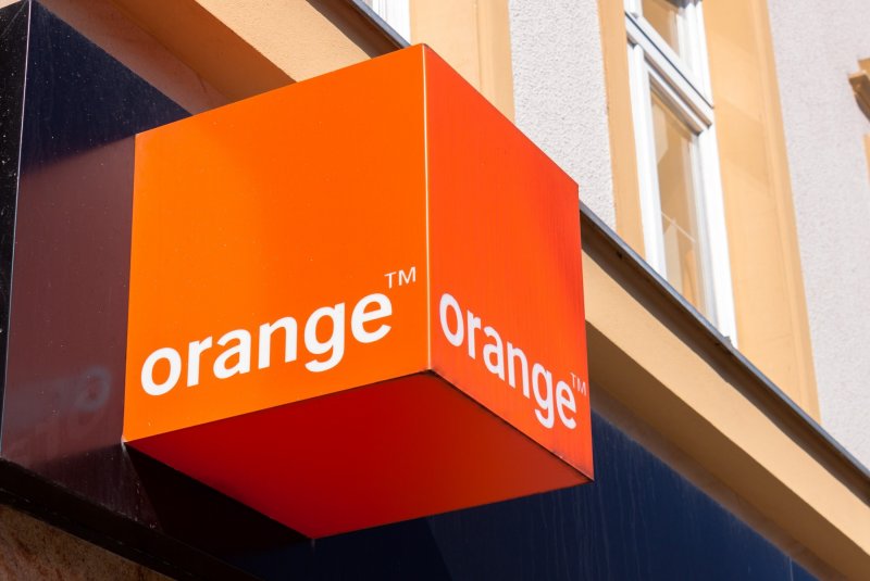 orange poland logo