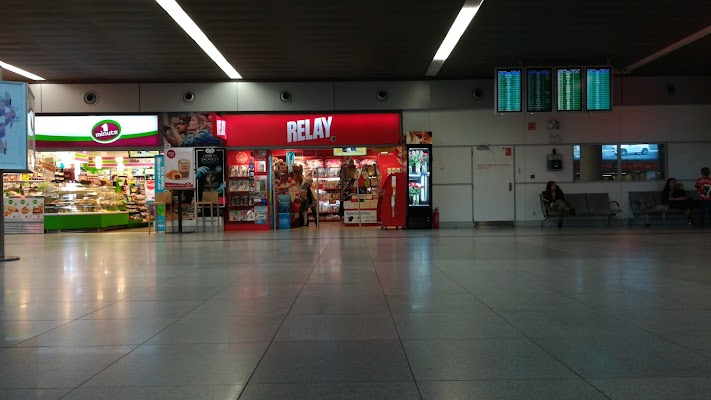 Relay at Warsaw Airport
